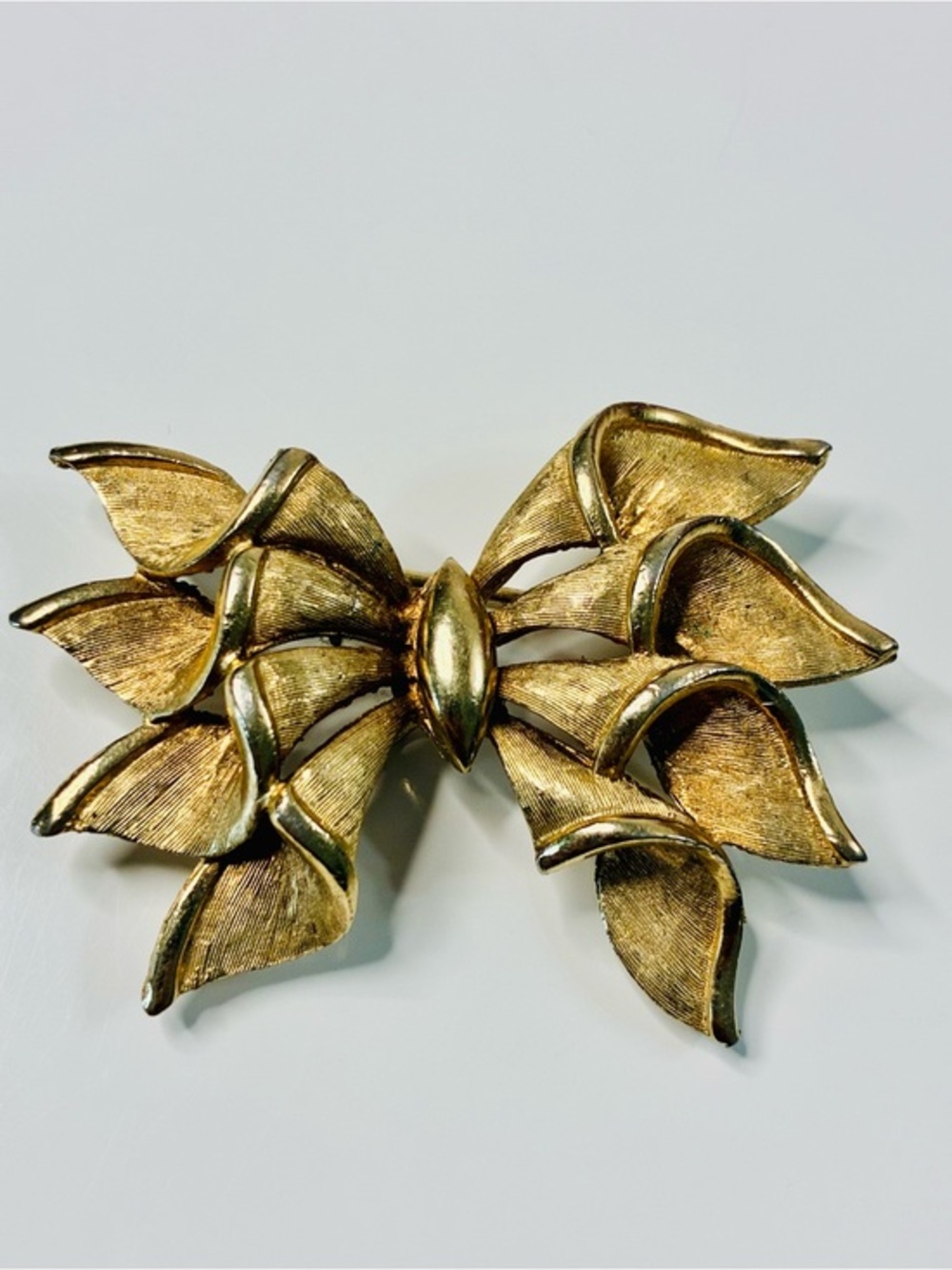 Textured Gold-Tone Bow Brooch Feminine Classic Casual